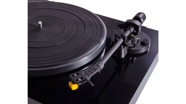 ELAC Miracord 50 Turntable